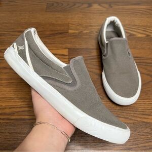 Hurley Arlo slip-on casual canvas sneaker in grey size Men’s 9.5